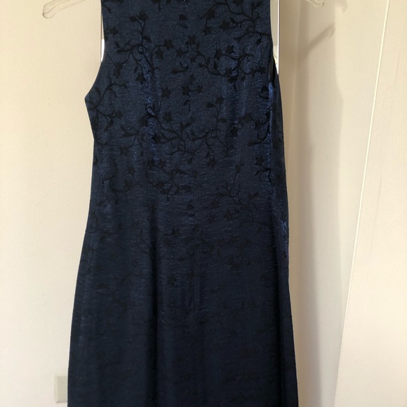 Sheath Jaguard Dress with matching long jacket - Picture 3 of 8